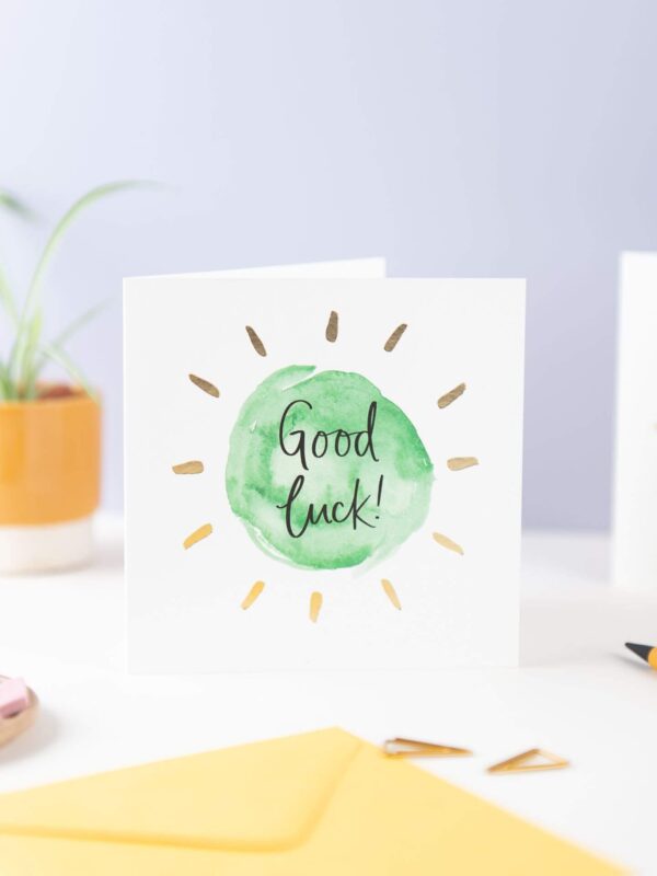 Green & gold 'Good luck!' greeting card